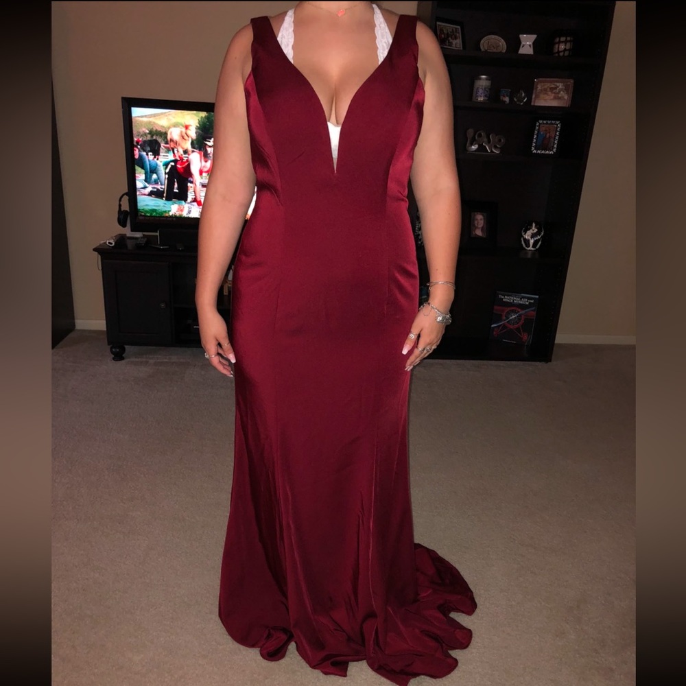 Red Sleeveless Plunge Neck Prom Maxi Dress